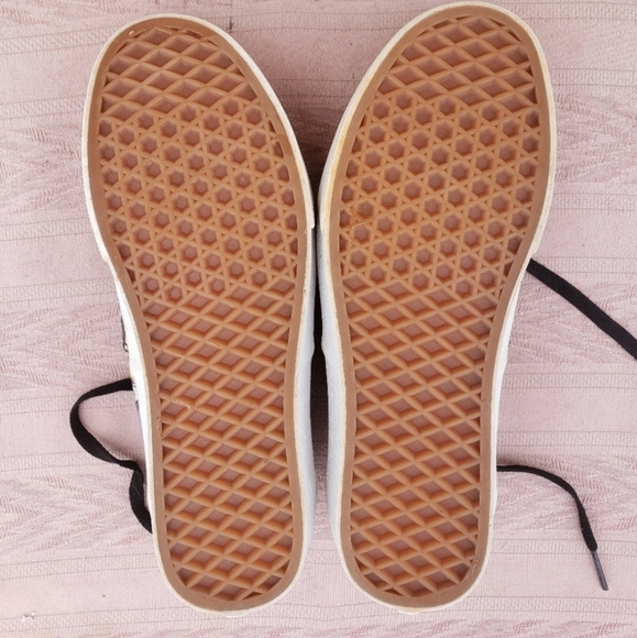 Disney villains maleficent dalmatians ursula vans - Picture 5 of 6